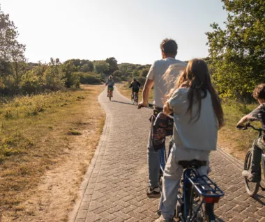 Fietsen door de duinen