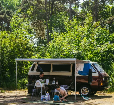 Kampeerbusje Bosplaats staand